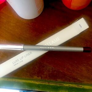 Luxe Lip Liner by Bellame